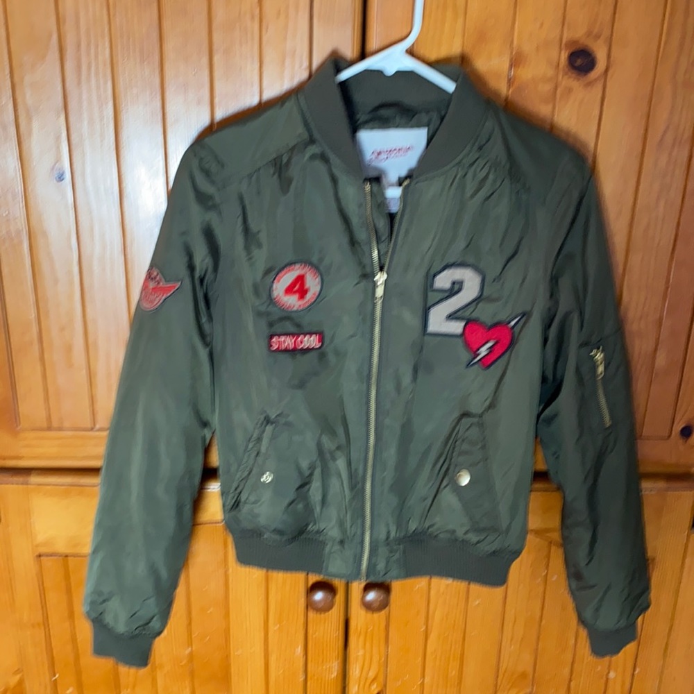 Adorable bomber jacket